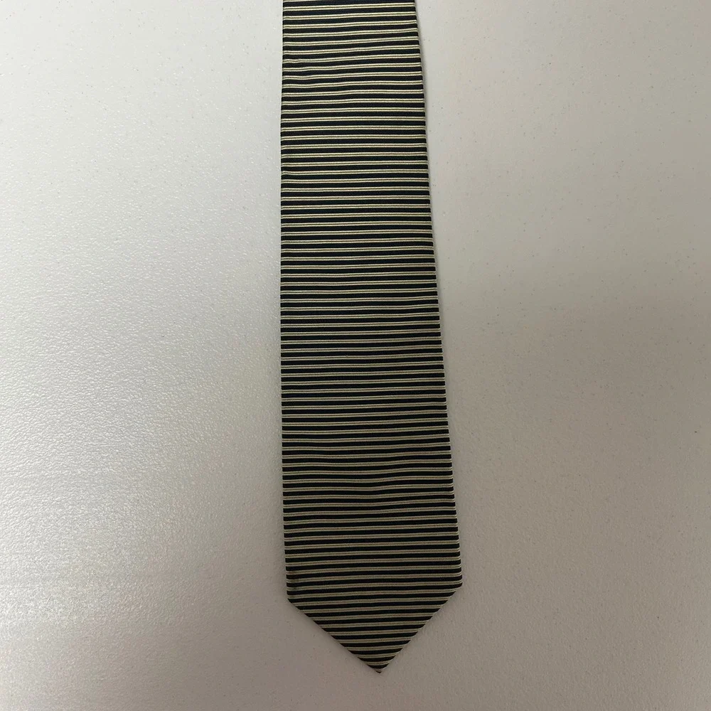 Brooks Brothers Necktie Mens Navy Cream Striped Silk Handmade USA 56